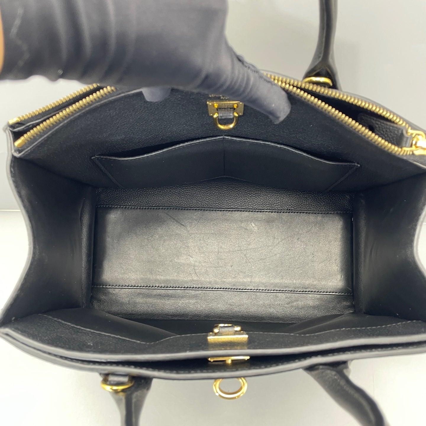 Louis Vuitton - City Steamer Medium - Taurillon leather - Black - (medium)