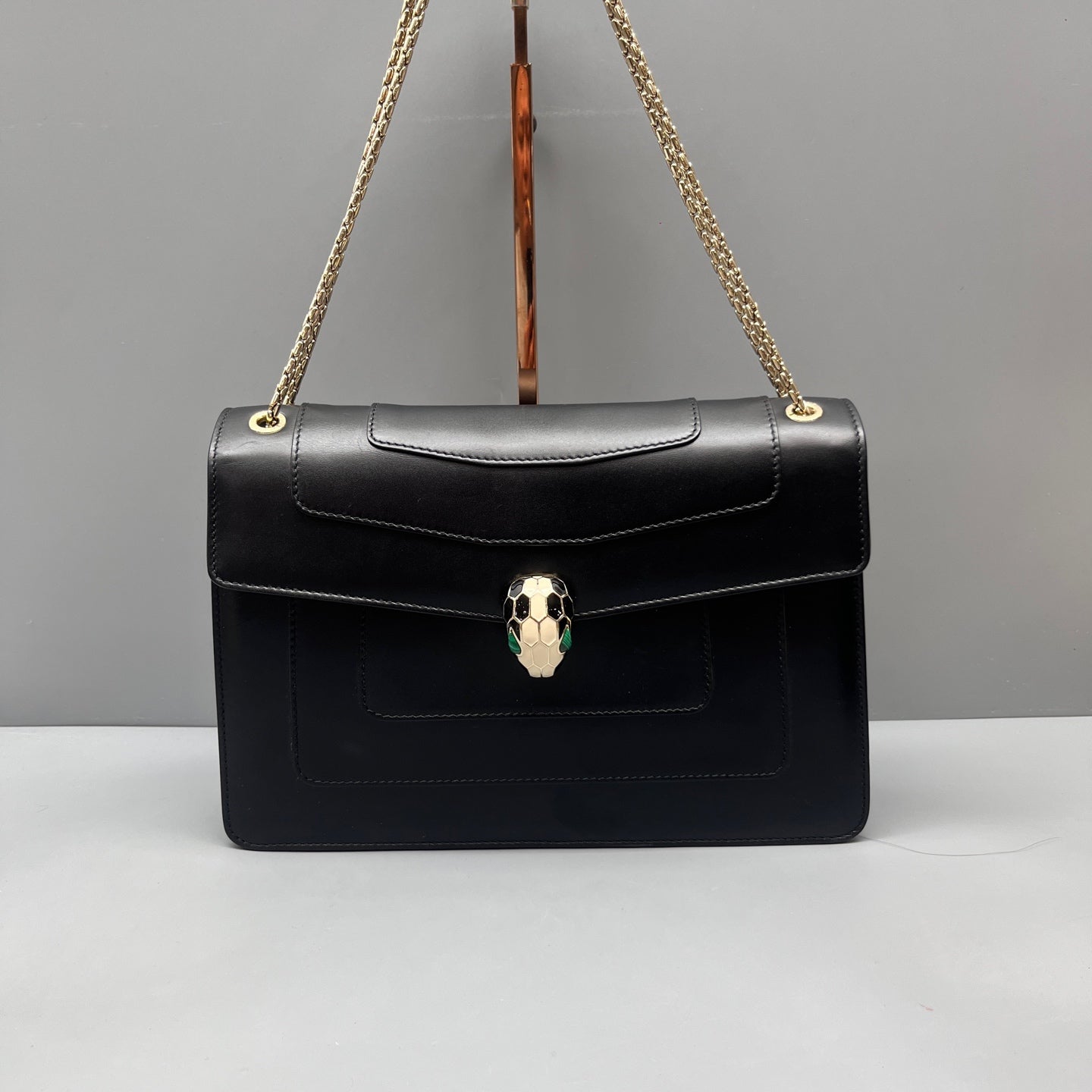 Bvlgari - Serpenti Forever Flap Bag - Leather - Black - (medium)