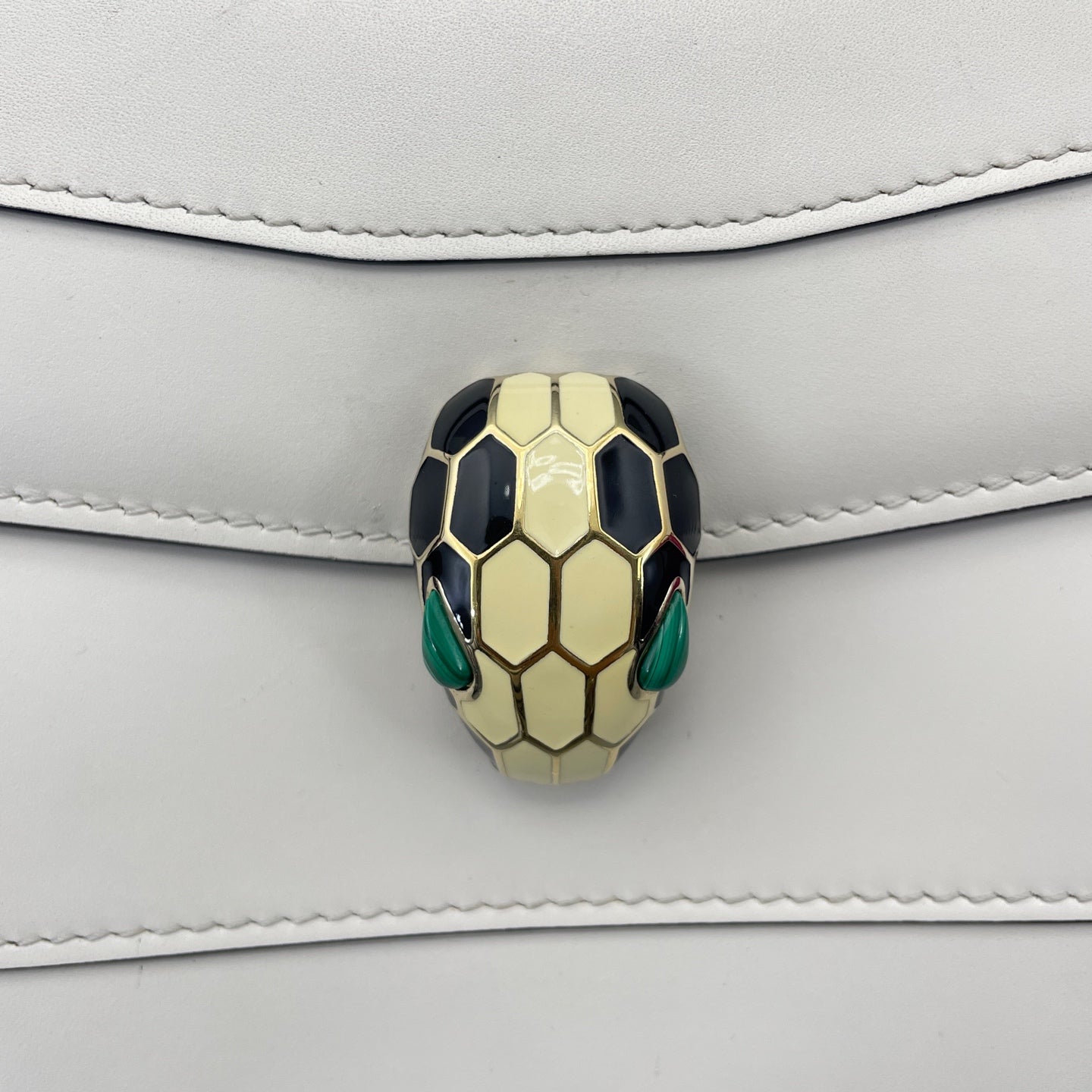 Bvlgari - Serpenti Forever Flap Bag - Calfskin leather - White - (Medium)