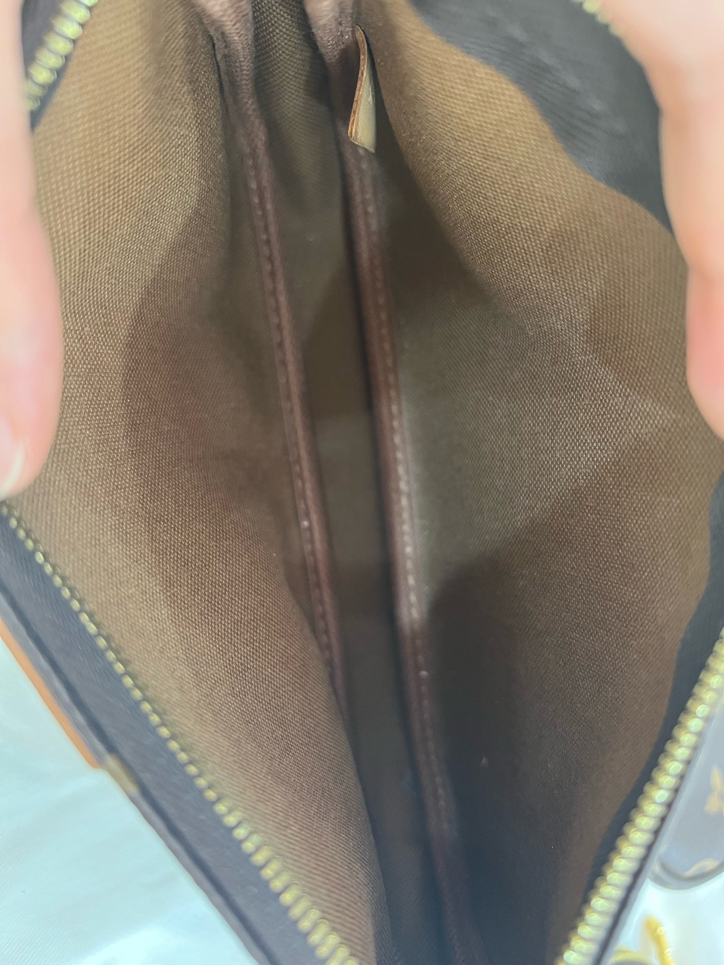 Louis Vuitton - Multi Pochette Accessoires - Monogram coated canvas with natural cowhide leather trim and textile strap - Brown (Monogram canvas) with Khaki Green strap - (Small)