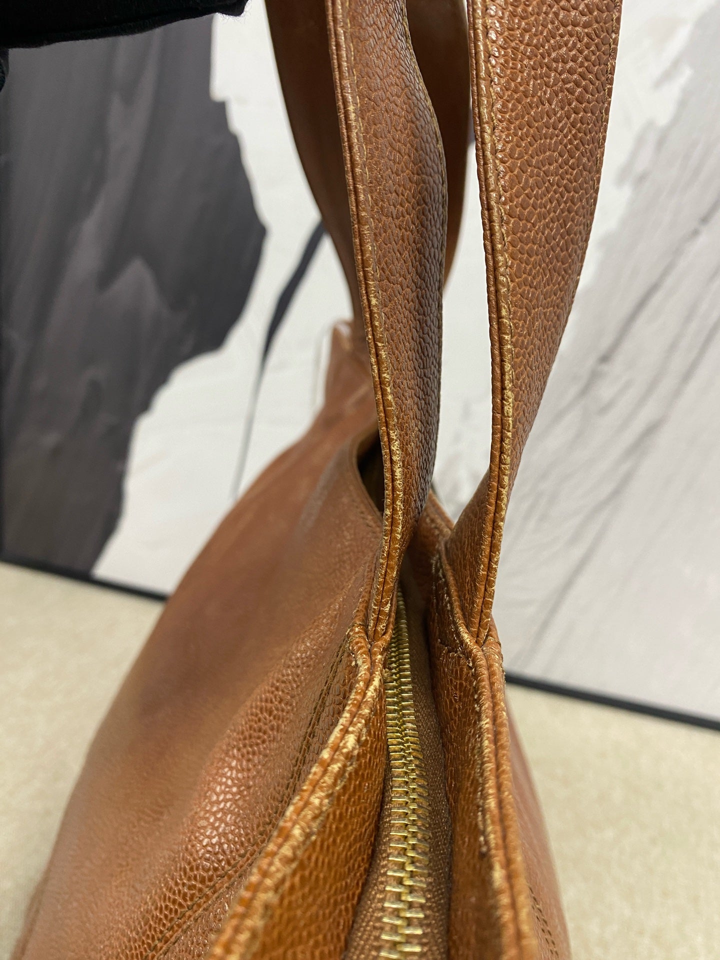 Chanel - Chanel Vintage Embossed CC Tote - Grained calfskin leather - Brown - (Medium)