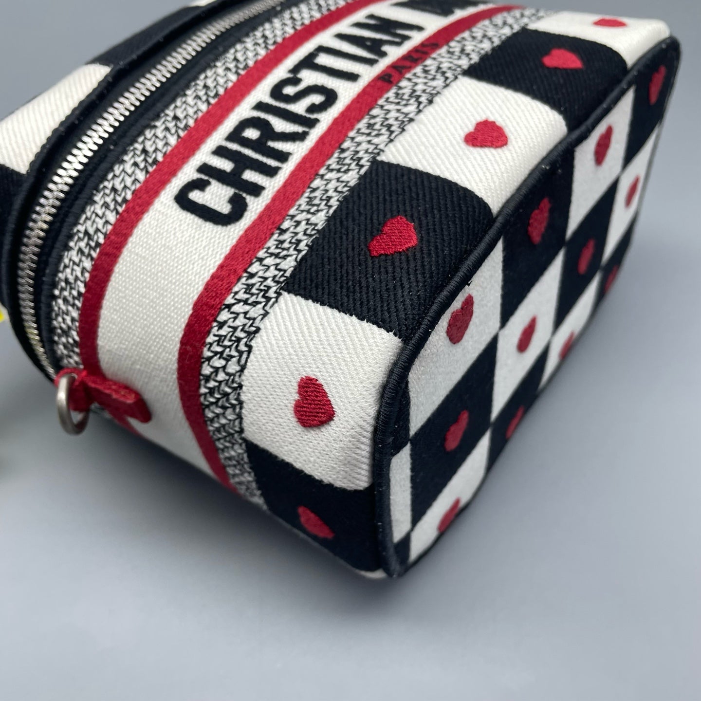 Dior - Valentine's Day Limited Edition Vanity Case - Embroidered canvas - Multicolour - (small)