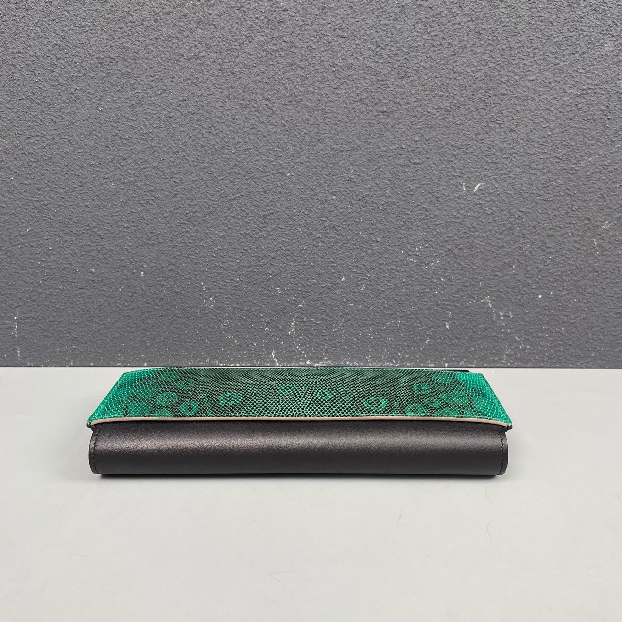 Hermès - H071034CAAA Long Wallet / Organizer - Lizard skin and calfskin leather - Black and Green - (Small)