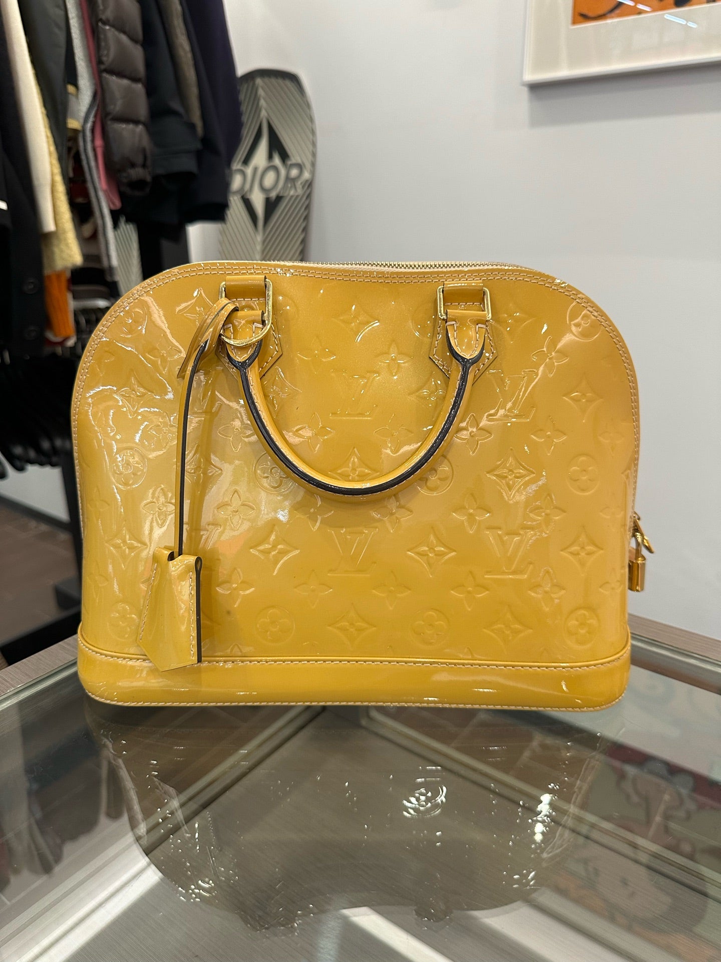 Louis Vuitton - Alma PM - Patent leather - Yellow - (Medium)