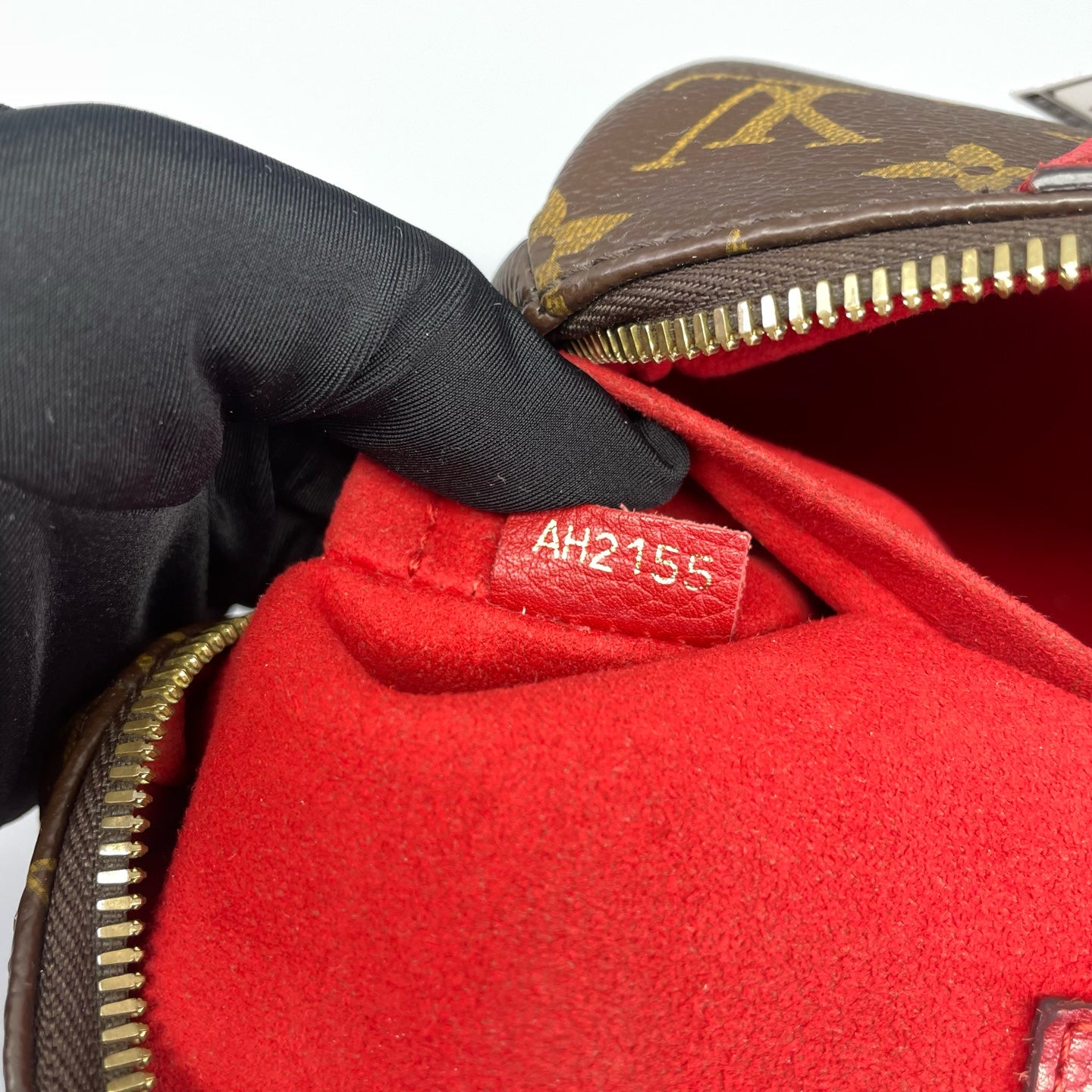 Louis Vuitton - Monogram with Red Trim Bowling Bag - Monogram coated canvas with grained leather trim - Brown and Red - (Medium)