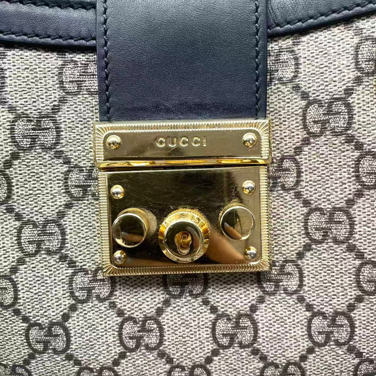 Gucci - Padlock Small Shoulder Bag - GG Supreme Canvas with Leather trim - Black - (small)