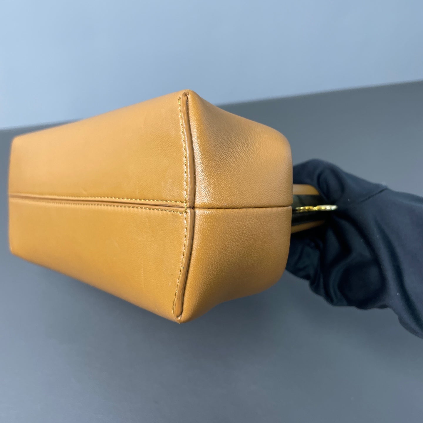 Fendi - First - Nappa lambskin leather - Brown - (medium)