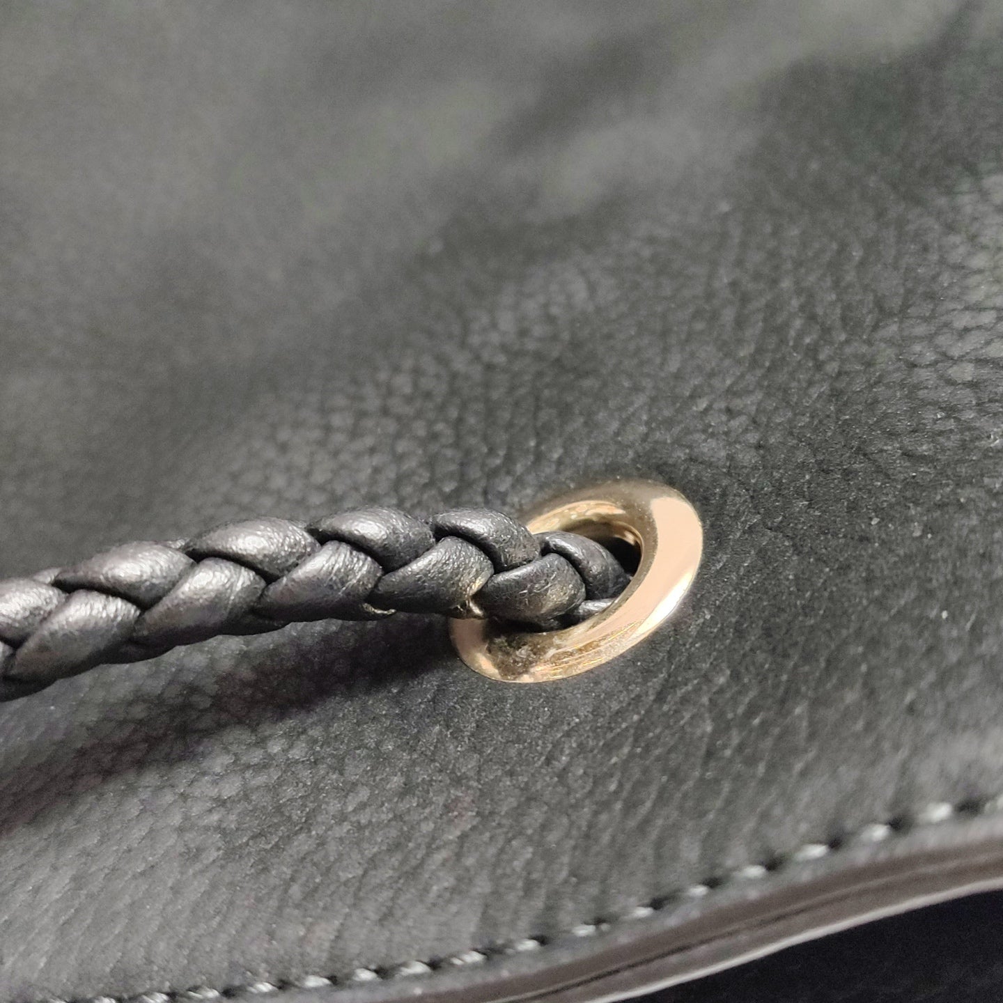 Gucci - Grained Leather Gold Logo Tote Bag - Leather - Black - (large)