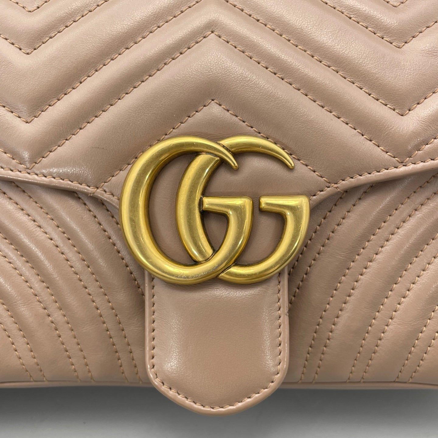 Gucci - GG Marmont Small Matelassé Shoulder Bag - Leather - Beige - (Medium)