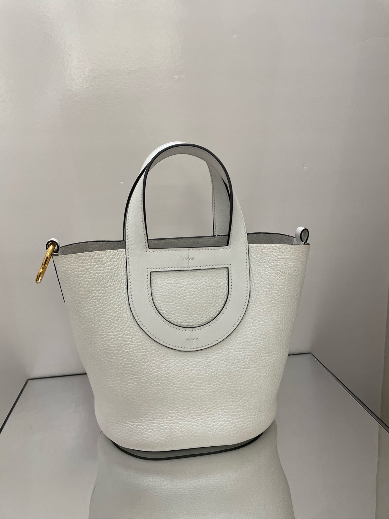 Hermès - In The Loop 18 - Taurillon Clemence leather - White with Gold-Tone Hardware - (mini)