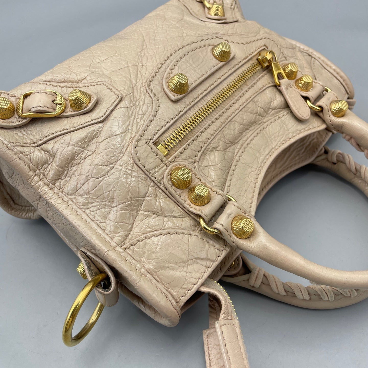 Balenciaga - Classic City Mini - Crinkled lambskin leather - Beige with Gold-Tone Hardware - (mini)