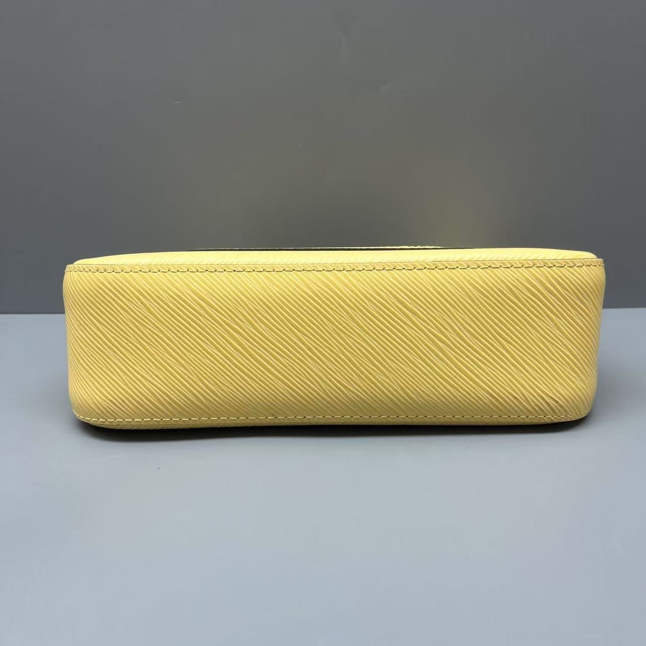 Louis Vuitton - Marelle - Epi leather - Yellow with Silver-Tone Hardware - (small)
