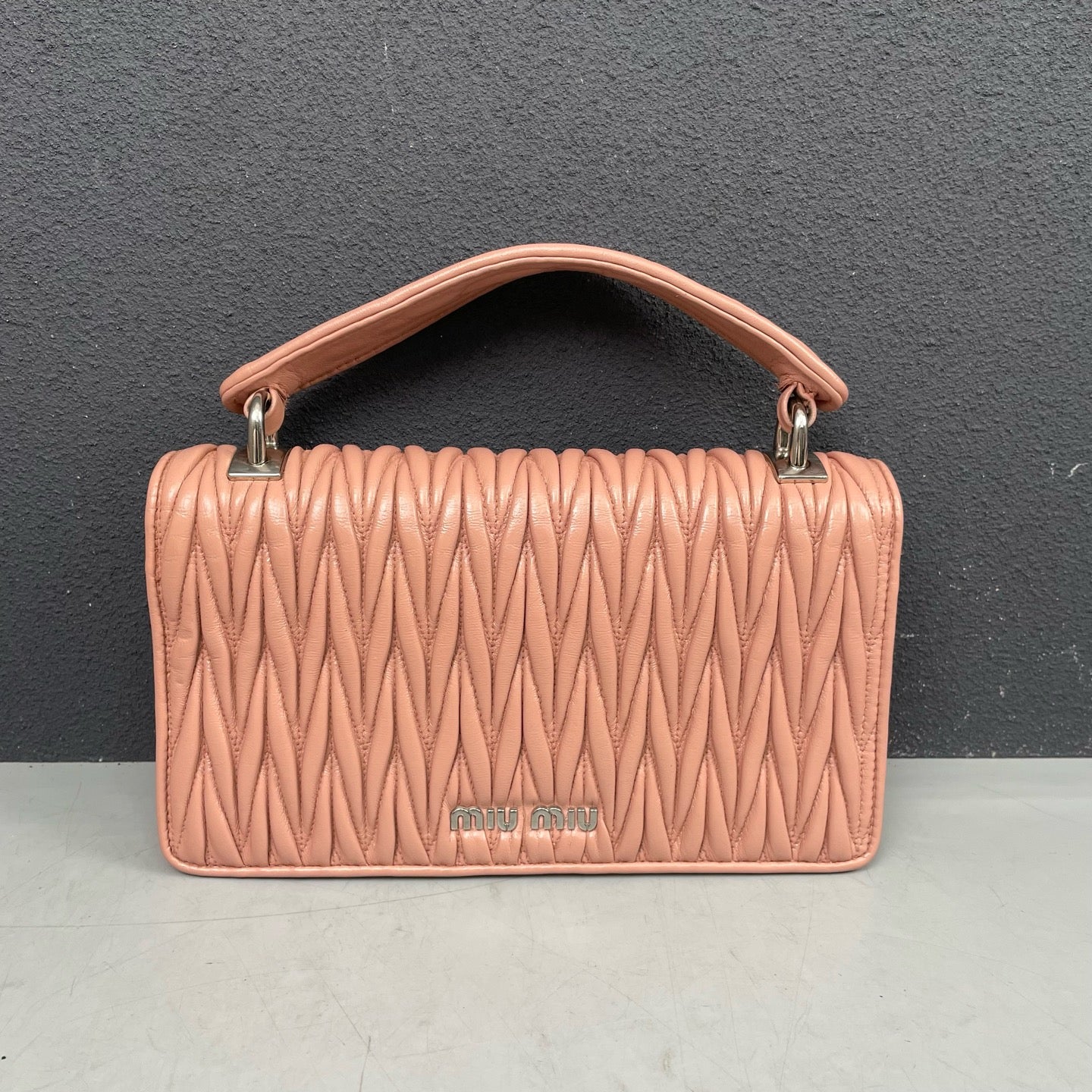 Miu Miu - Matelassé Flap Bag - Leather - Pink - (small)