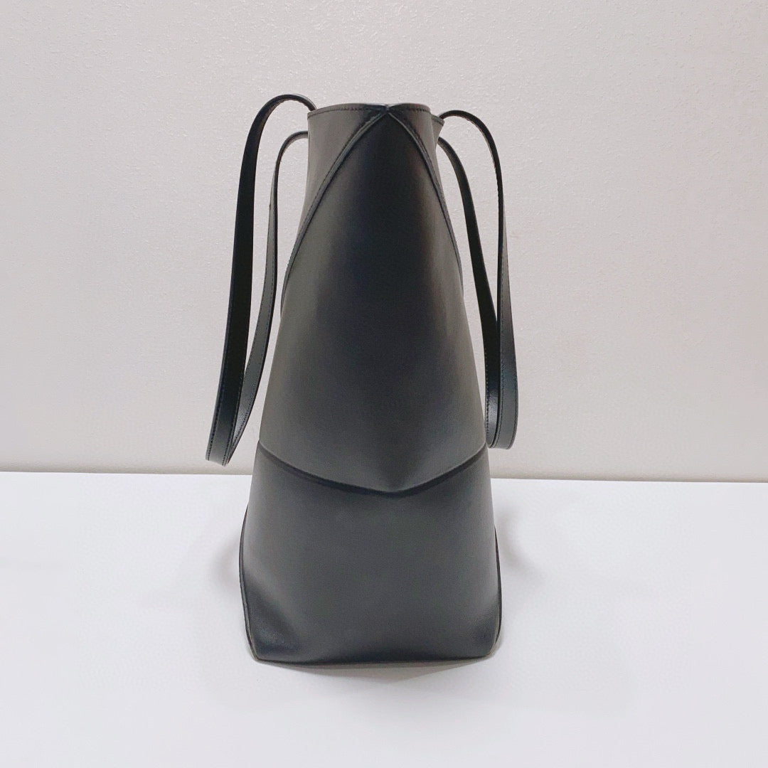 Loewe - Puzzle Fold Tote - Calfskin leather - Black - (Medium)