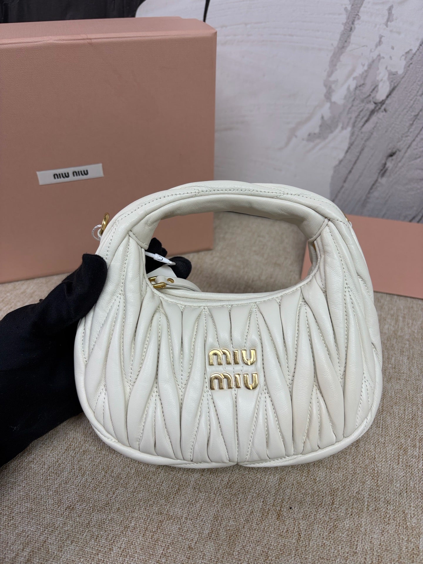 Miu Miu - Wander Matelassé Mini Bag - Lambskin leather - White with Gold-Tone Hardware - (mini)
