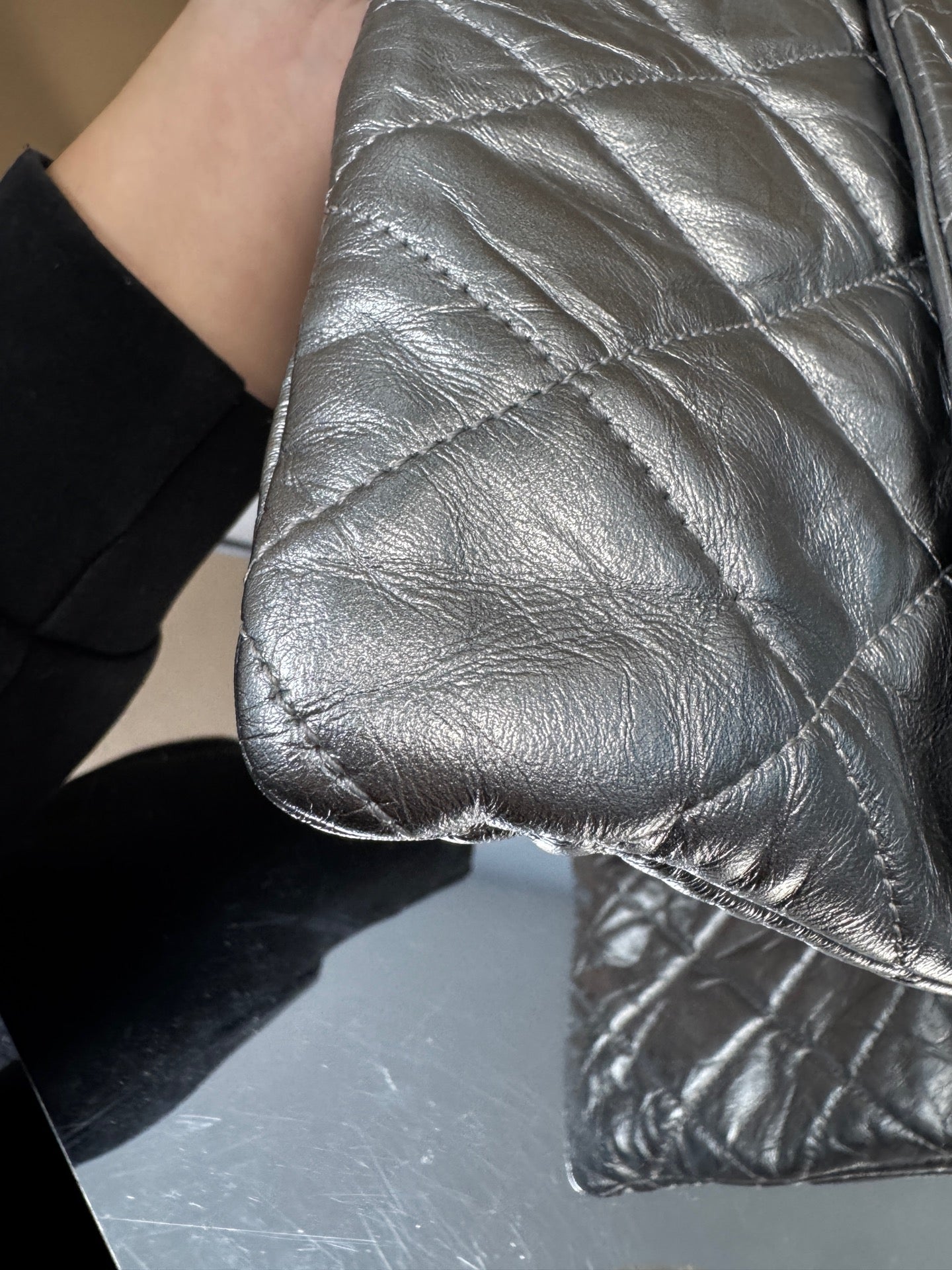 Chanel - Large Flap Bag - Aged calfskin leather - Silver - (Medium)