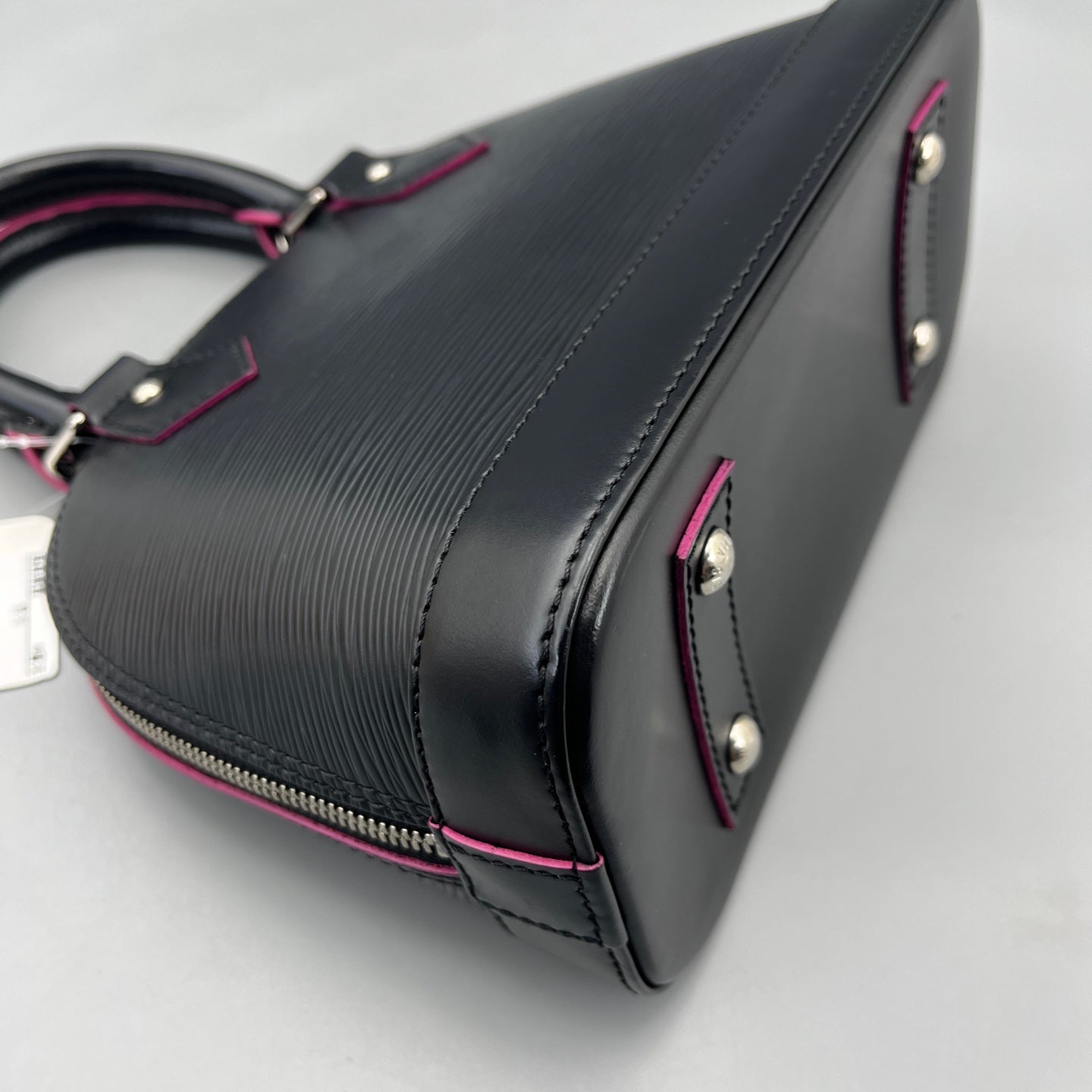 Louis Vuitton - Alma BB - Epi leather - Black - (Mini)