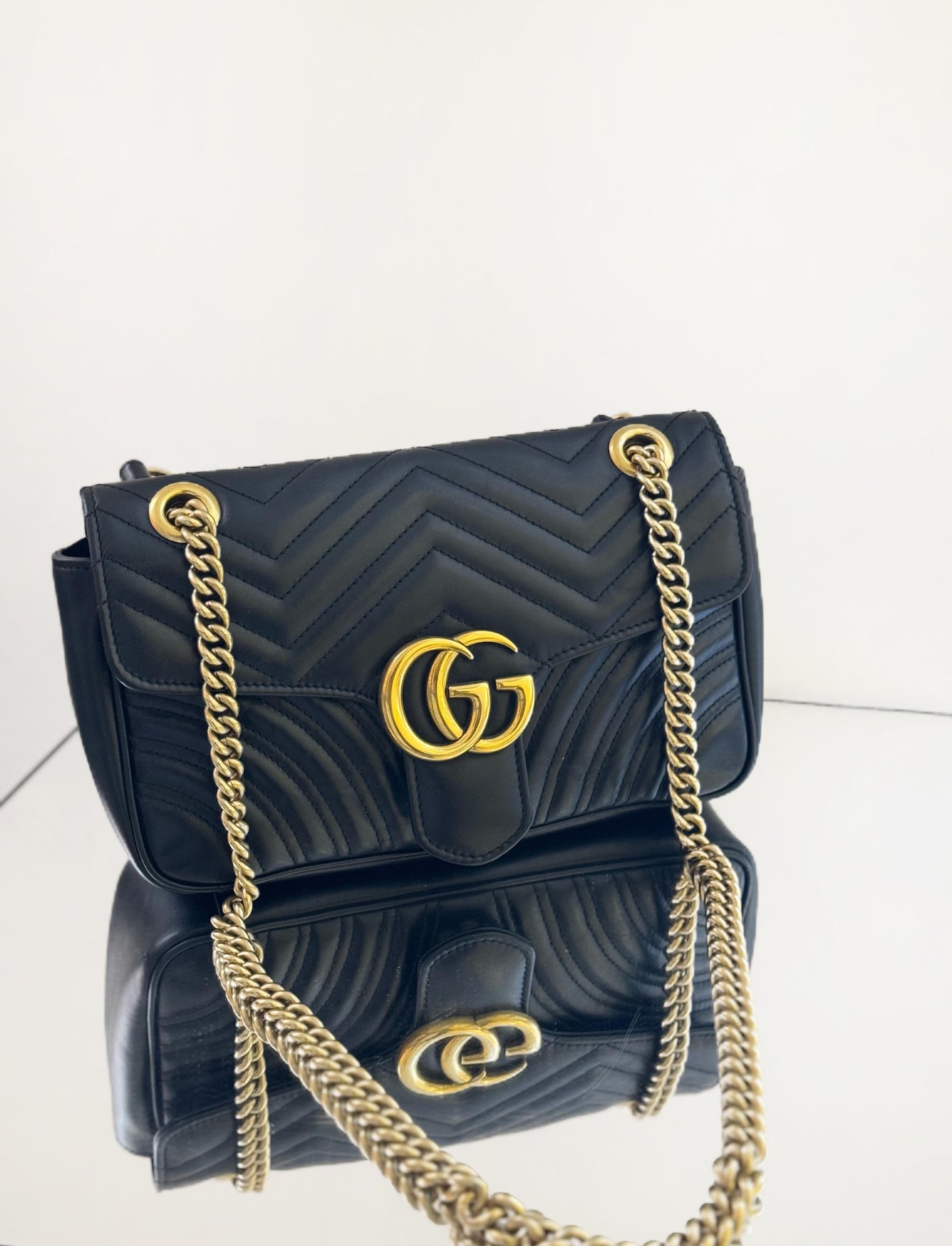 Gucci - GG Marmont Matelassé Shoulder Bag 26 - Leather - Black - (Medium)