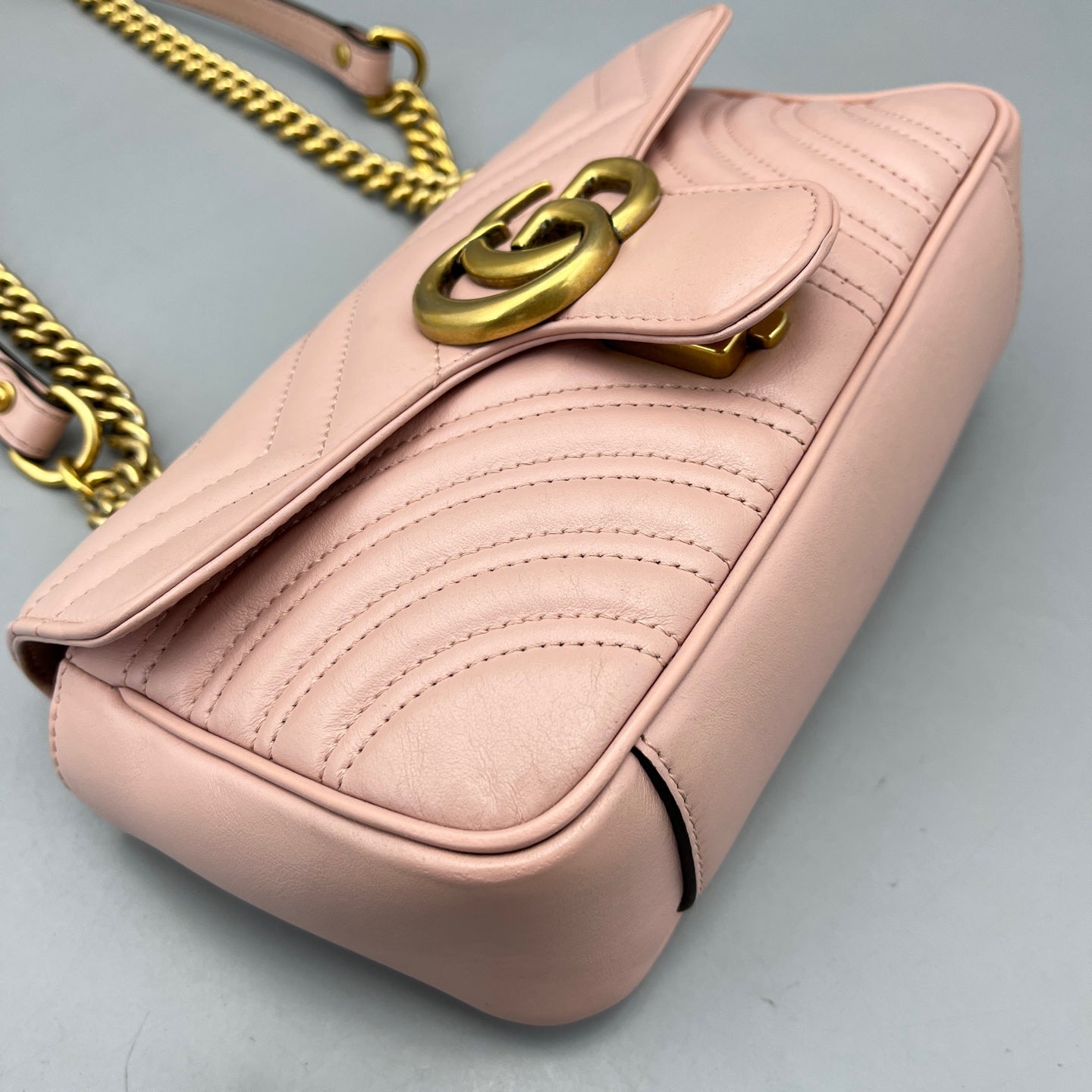 Gucci - GG Marmont Matelassé Mini Bag 22 - Matelassé chevron leather - Pink - (mini)