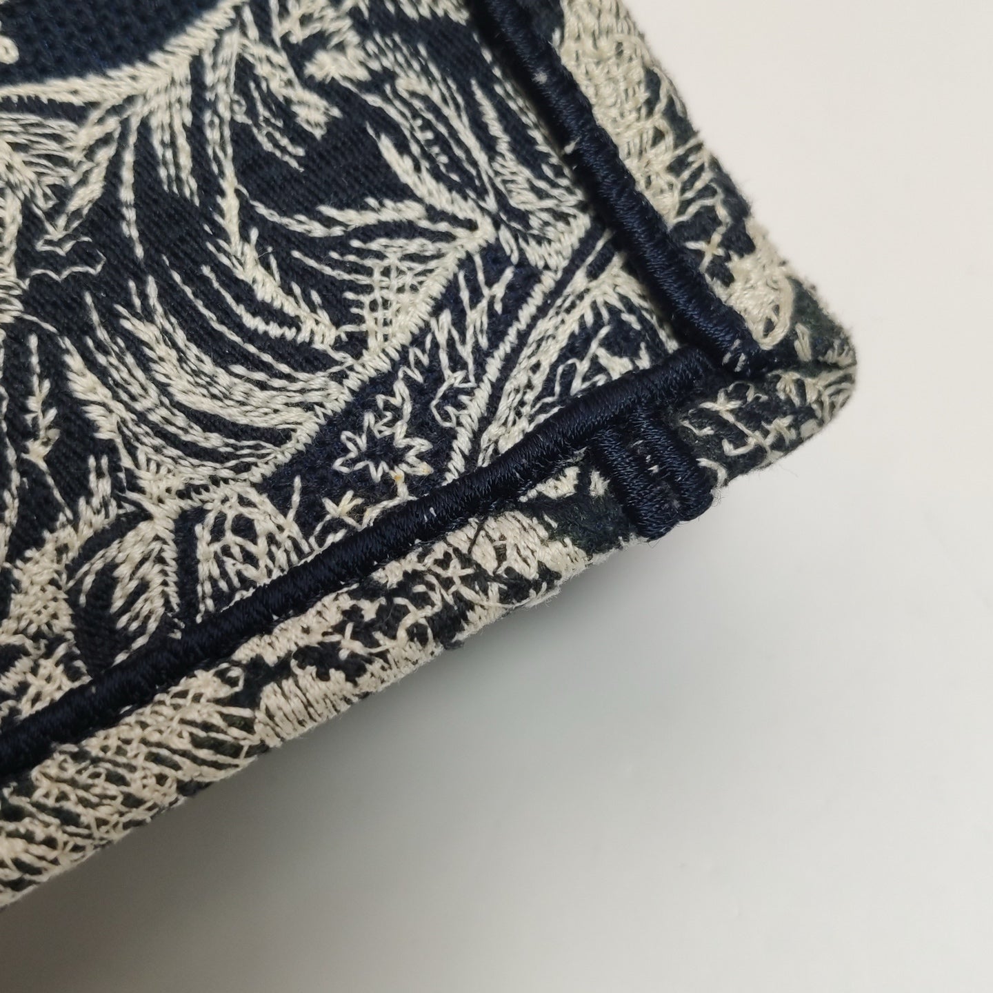 Dior - Mini Book Tote Reverse Toile de Jouy - Embroidered canvas - Blue - (mini)