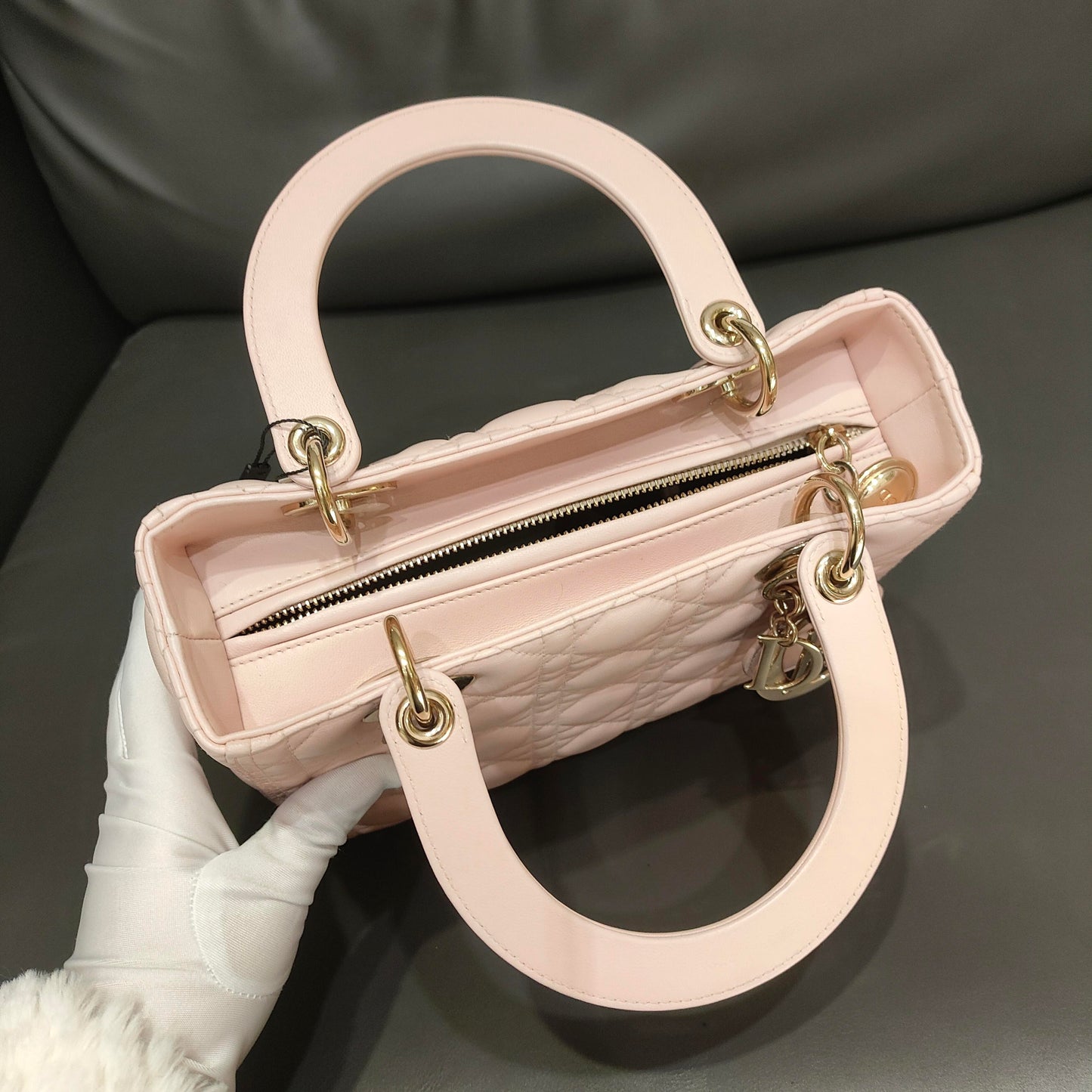 Dior - Lady Dior Bag - Lambskin leather - Pink with Gold-Tone Hardware - (Medium)