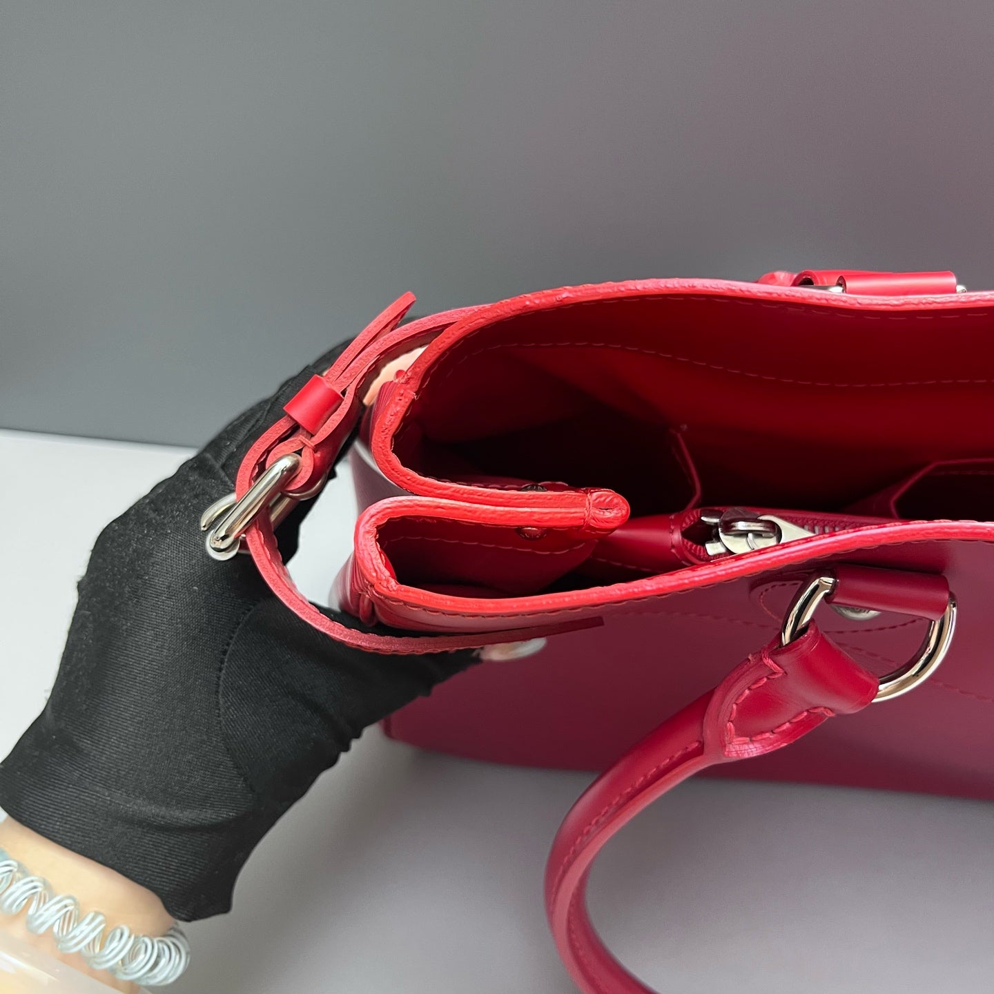 Louis Vuitton - Pont-Neuf Handbag - Epi leather - Red - (large)