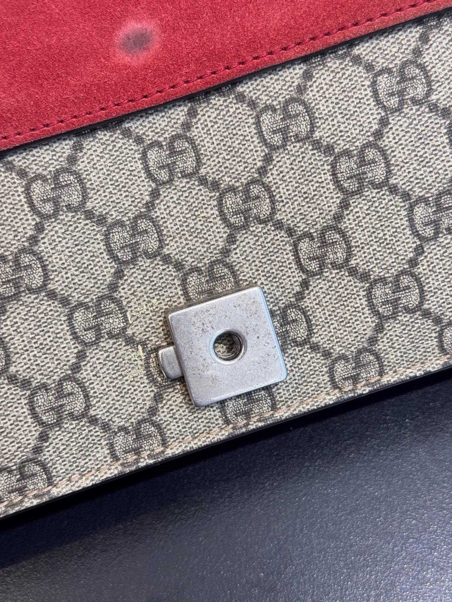 Gucci - Dionysus Medium Shoulder Bag - GG Supreme canvas and suede - Beige with Red accents - (Medium)