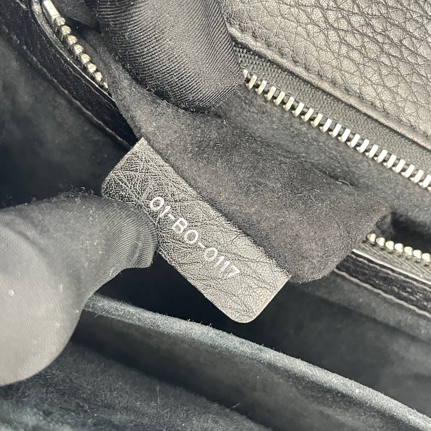 Dior - Diorama Shield Bag - Grained calfskin leather - Black - (medium)