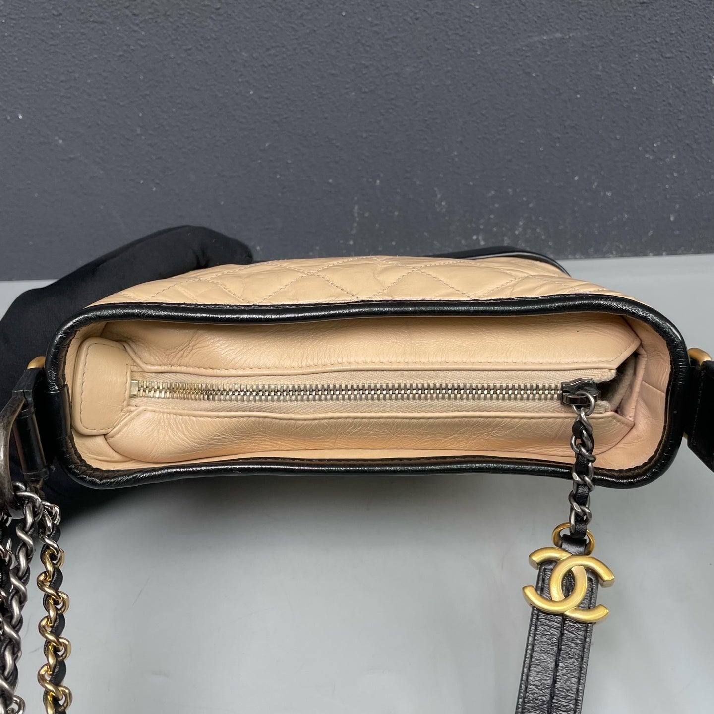 Chanel - Gabrielle Hobo Bag - Aged Calfskin Leather and Patent Leather - Beige and Black - (Small)