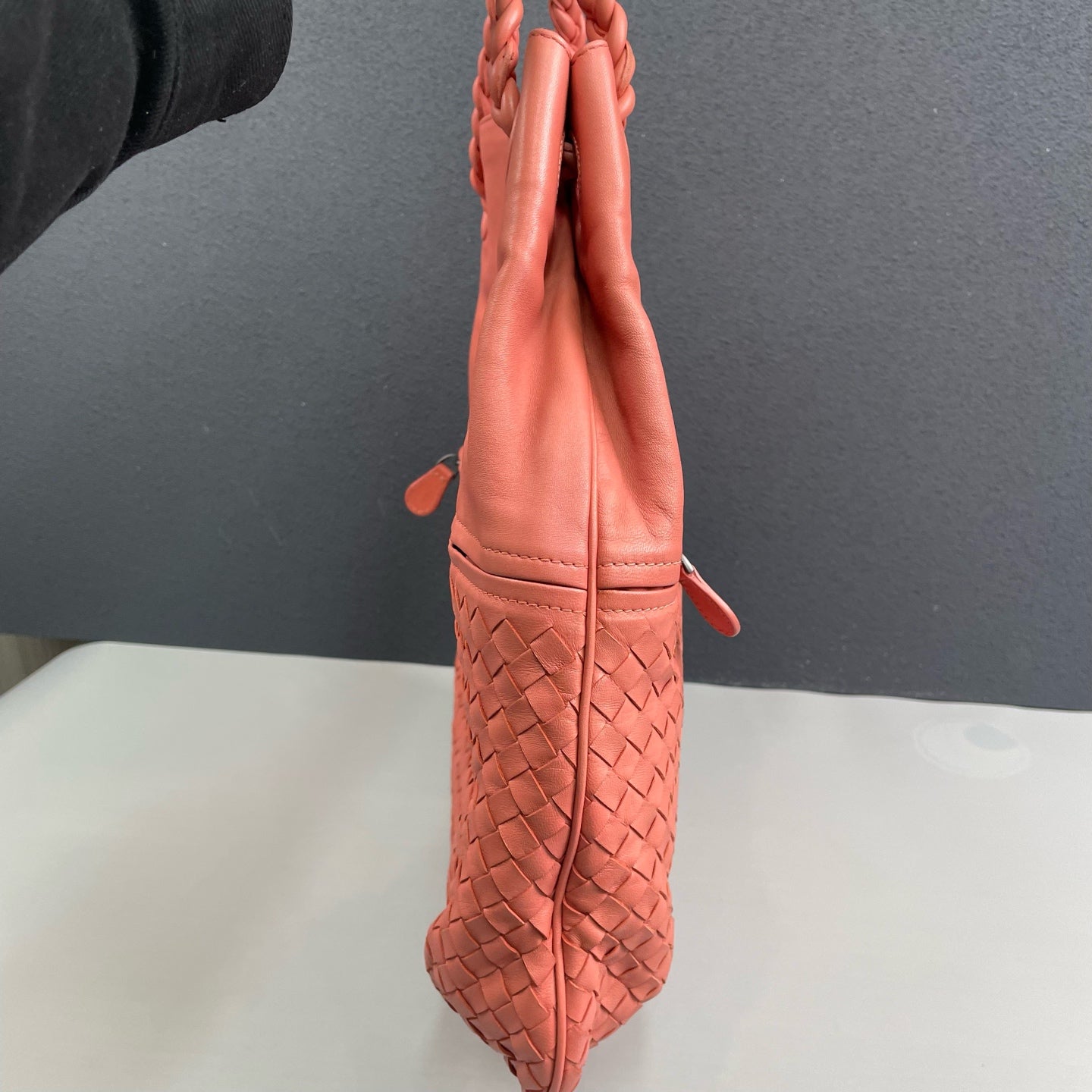 Bottega Veneta - Intrecciato Tote Bag - Leather - Pink - (Large)
