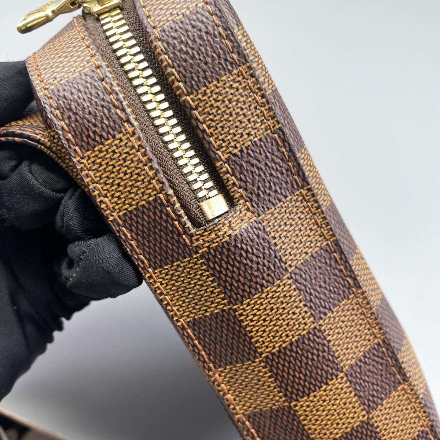 Louis Vuitton - Chest Bag - Damier Ebene coated canvas - Brown - (small)