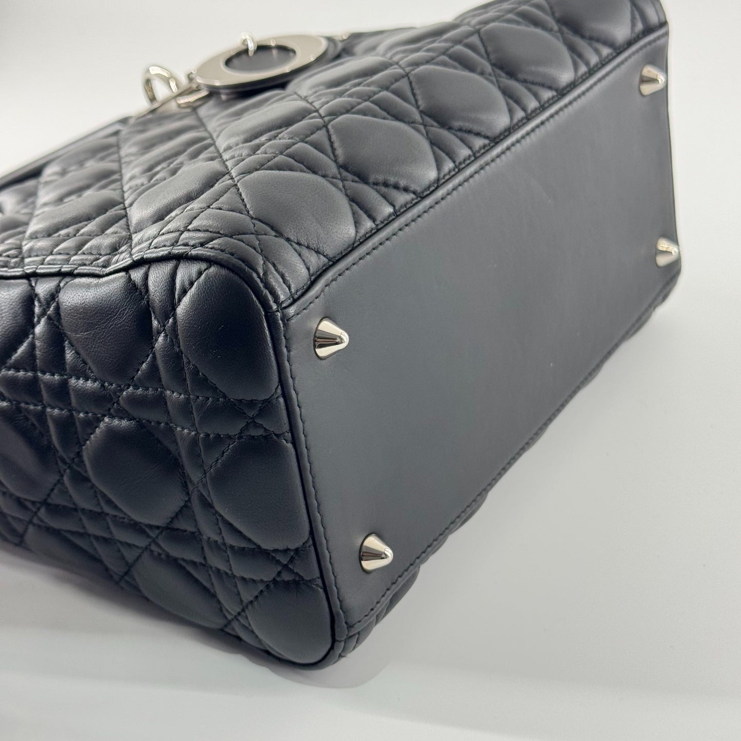 Dior - Lady Dior (Medium) - Lambskin leather - Black - (Medium)