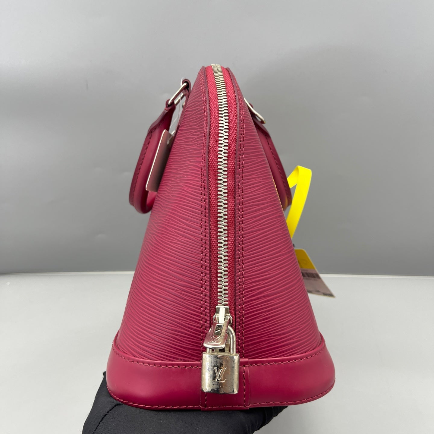 Louis Vuitton - Alma PM - Epi leather - Burgundy - (medium)