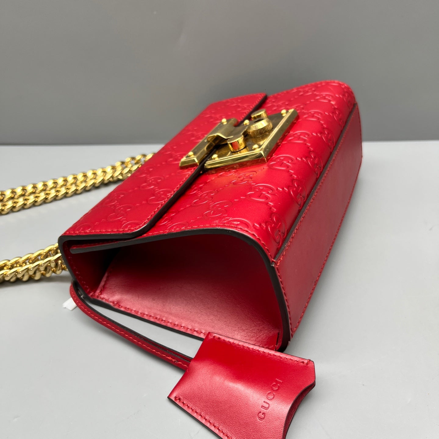 Gucci - Padlock Chain Bag - Embossed leather - Red - (mini)