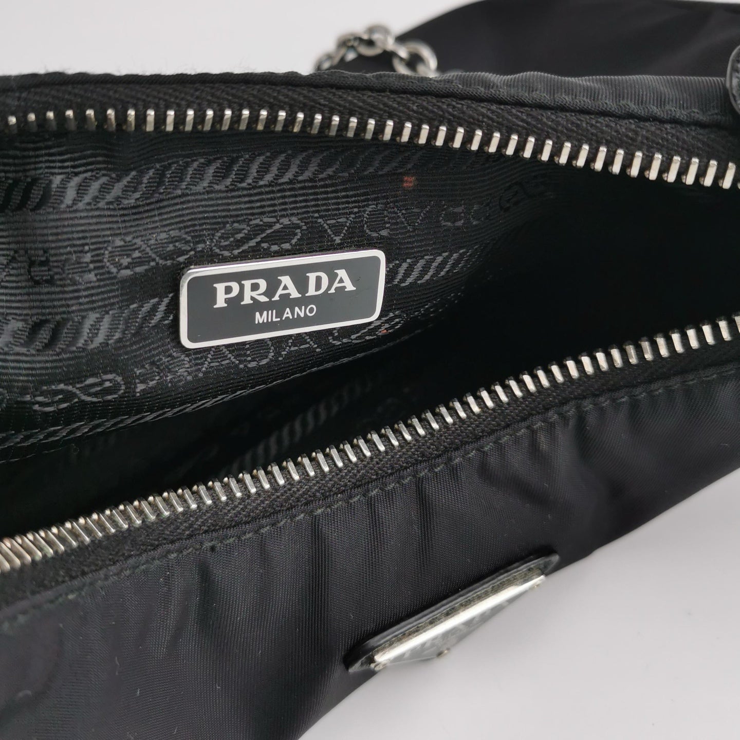 Prada - Re-Edition 2005 Hobo Bag - Re-Nylon with Saffiano leather trim - Black - (Small)