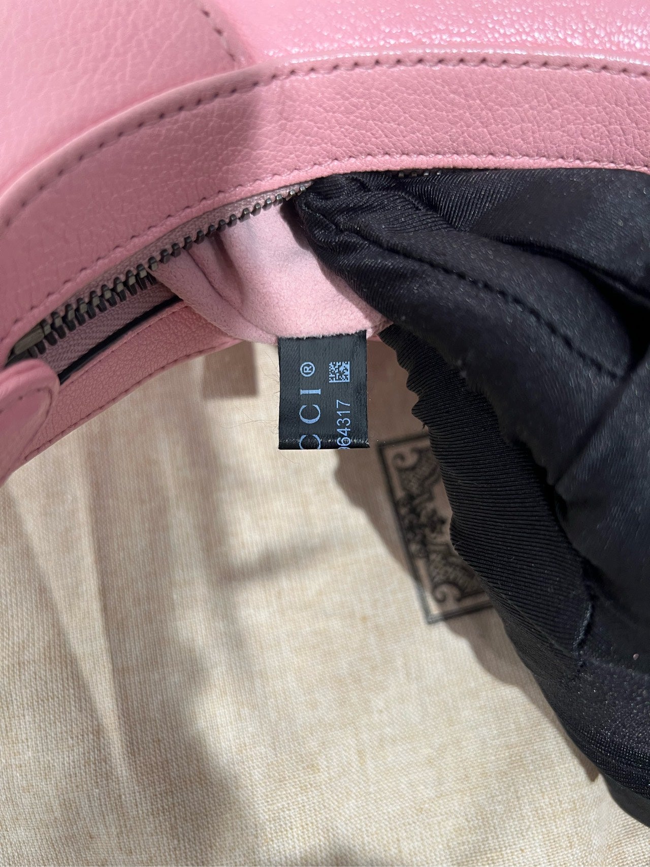 Gucci - Aphrodite Small Hobo Bag with Double G - Grained leather - Pink - (small)