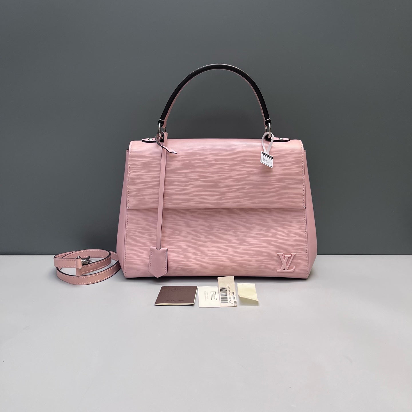 Louis Vuitton - Cluny MM - Epi Leather - Pink - (medium)