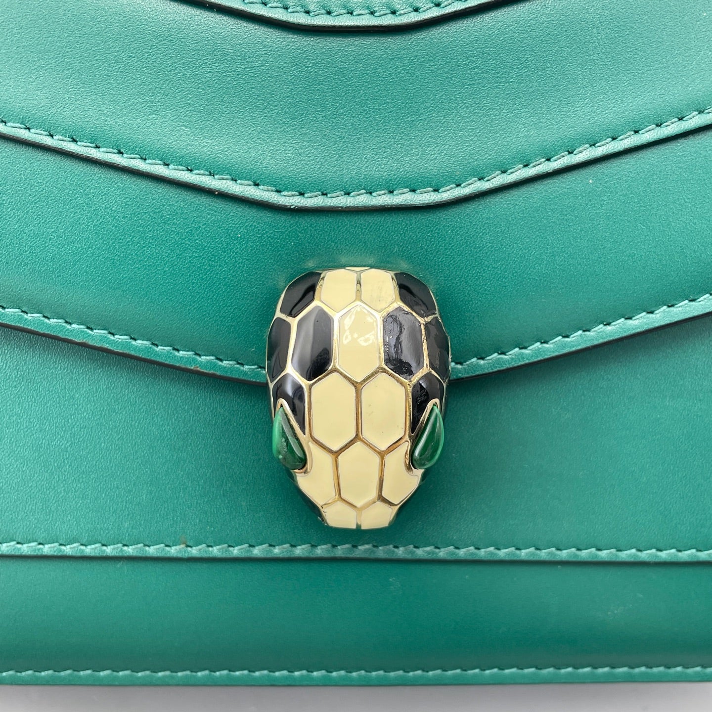 Bvlgari - Serpenti Forever Flap Bag - Smooth calf leather - Green with Gold-Tone Hardware - (medium)