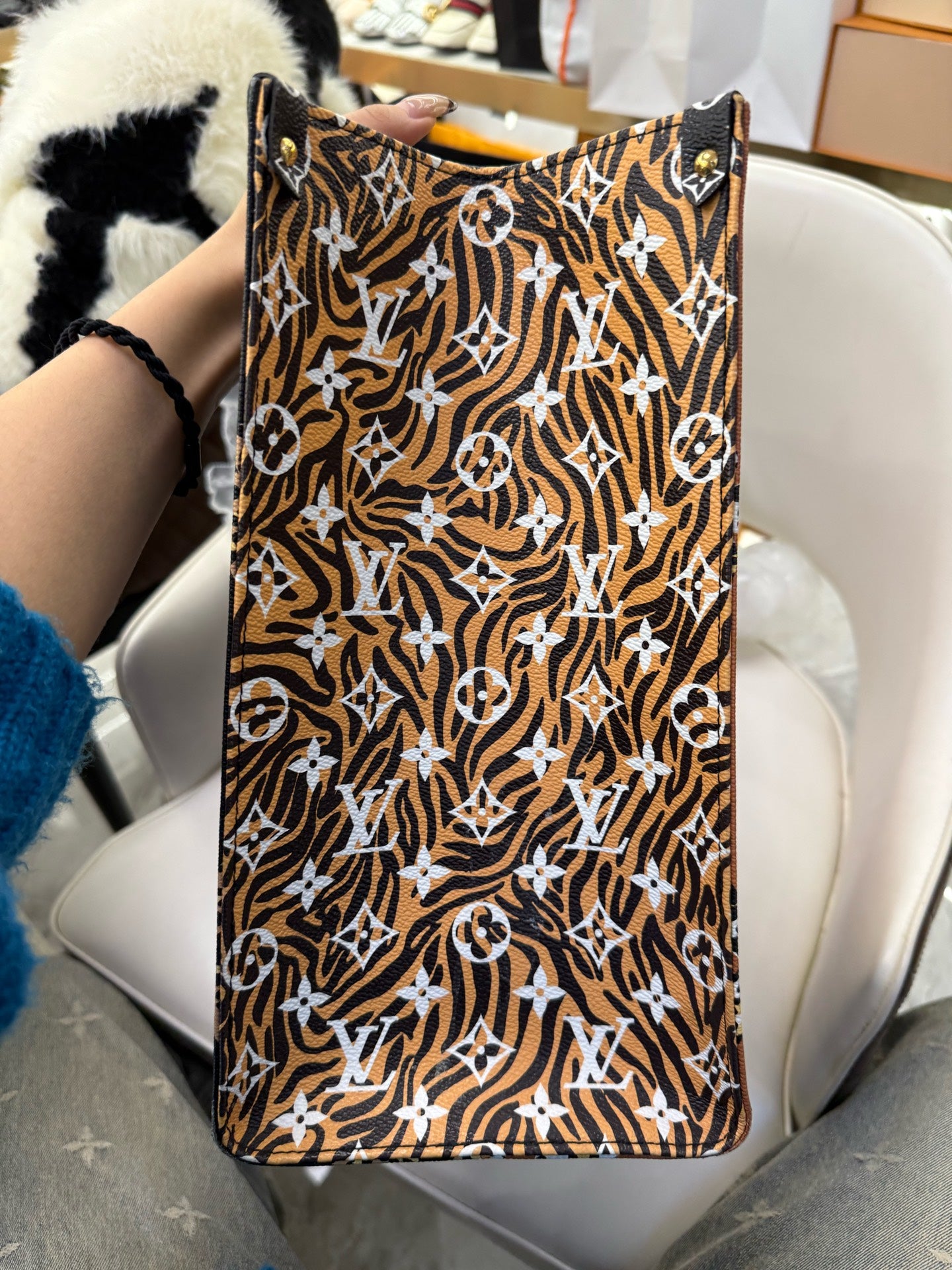 Louis Vuitton - OnTheGo Jungle Collection - Coated canvas and leather - Multicolour - (Large)