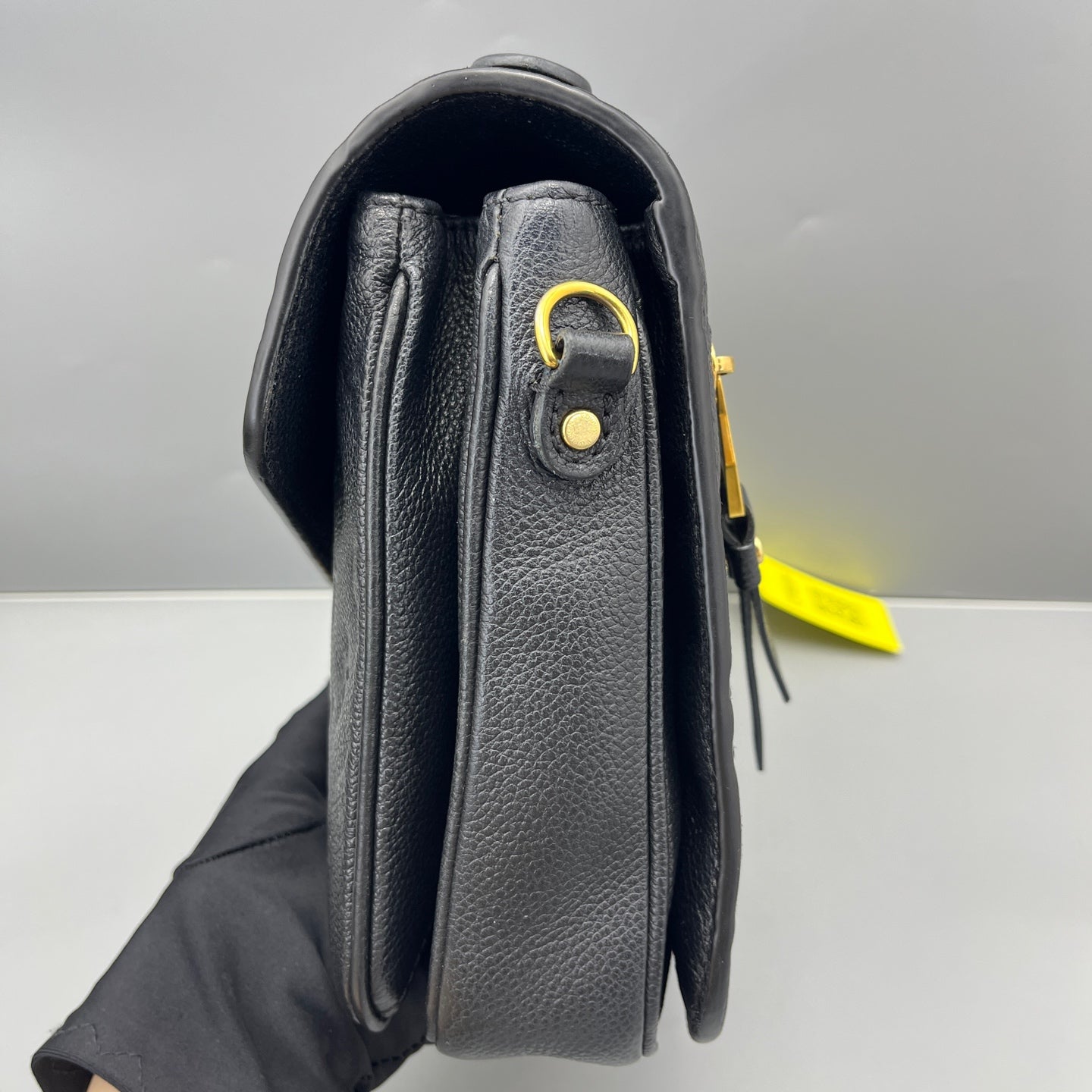 Louis Vuitton - Pochette Metis - Embossed Monogram Empreinte leather - Black - (medium)
