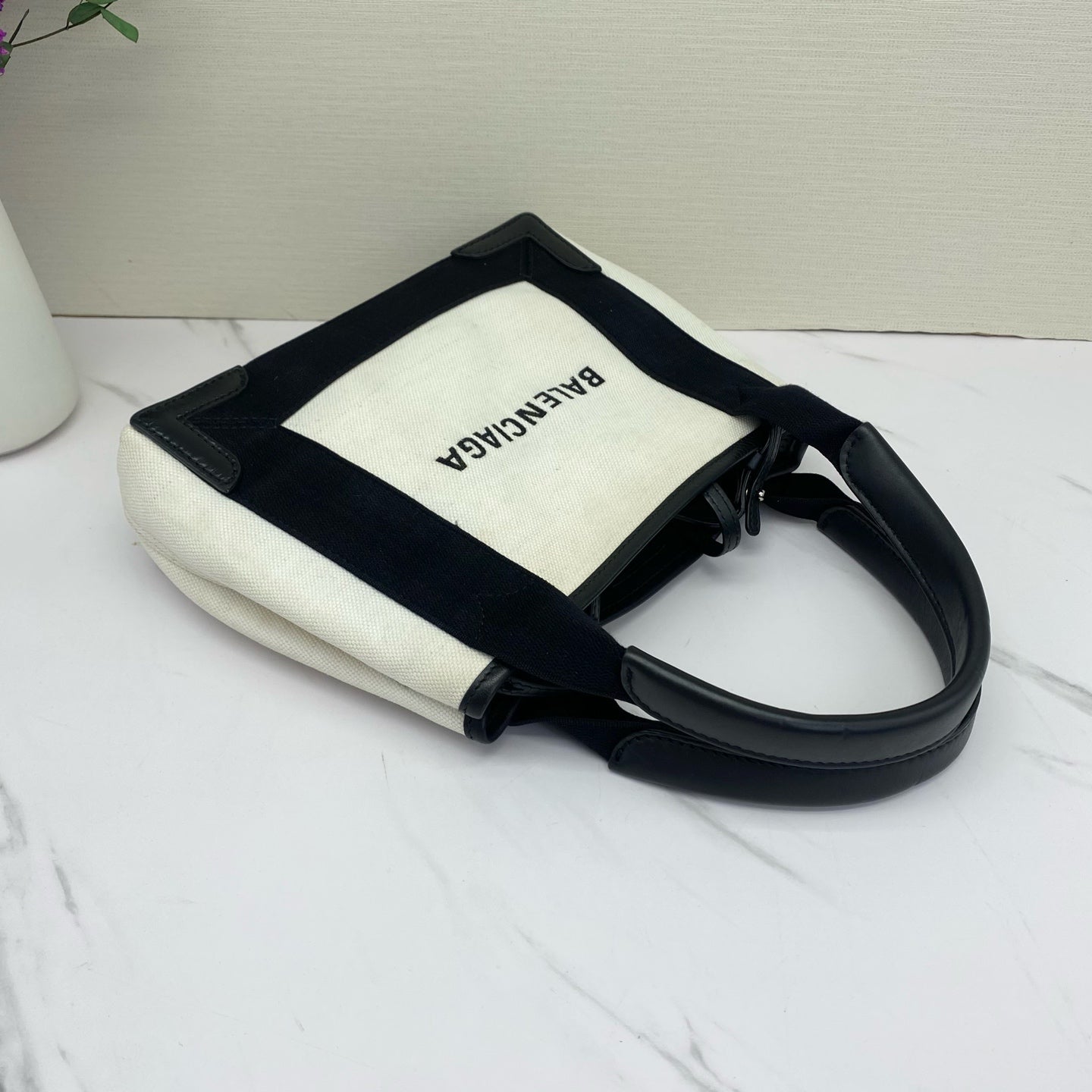 Balenciaga - Navy Cabas XXS - Canvas and Leather - White with Black accents - (small)