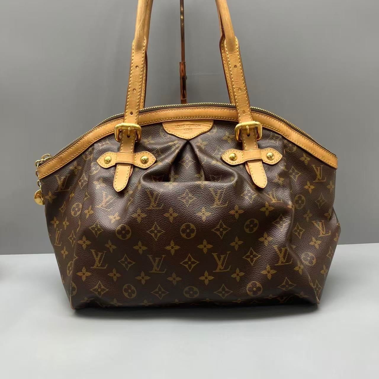 Louis Vuitton - Tivoli PM - Monogram coated canvas with Vachetta leather trim - Brown - (medium)