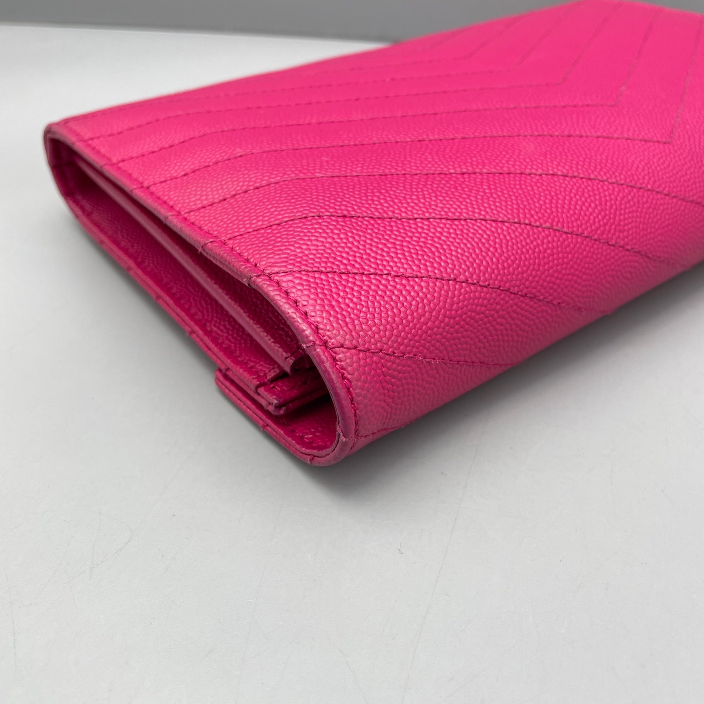 Saint Laurent - Monogram Envelope Chain Bag - Grained calfskin leather - Hot Pink with Gold-Tone Hardware - (medium)