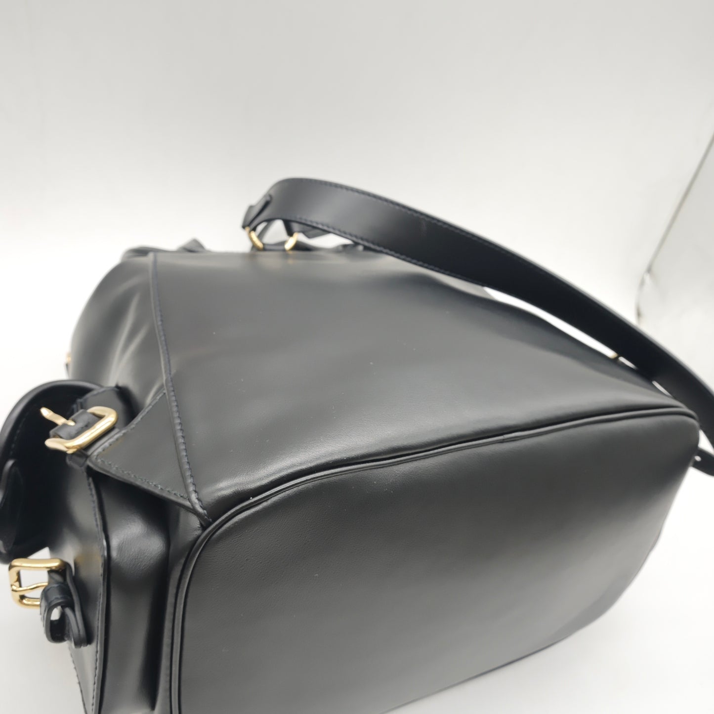 Miu Miu - Drawstring Flap Backpack - Leather - Black - (medium)