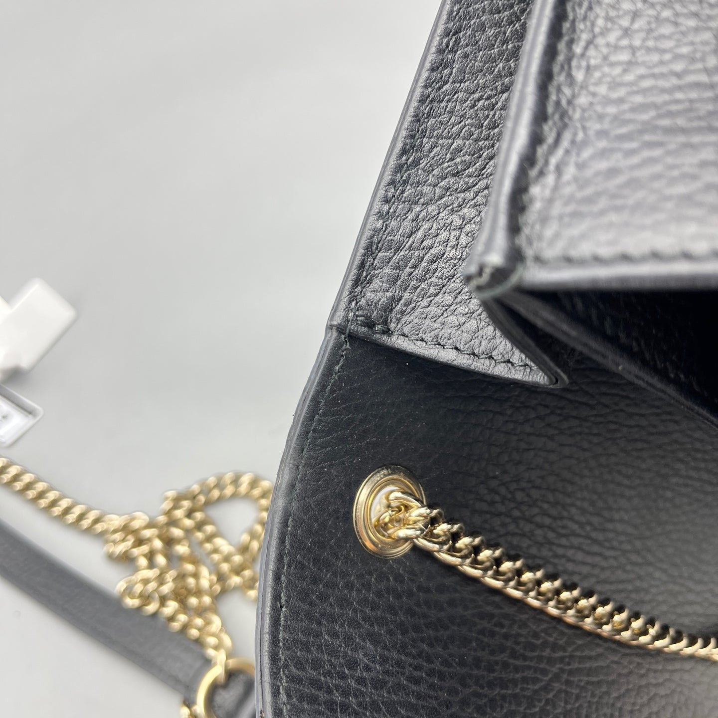 Gucci - Interlocking G Accordion Crossbody Bag - Grained leather - Black - (Small)