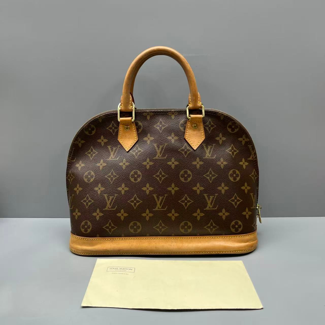 Louis Vuitton - Alma PM - Monogram canvas with Vachetta leather trim - Brown - (Medium)