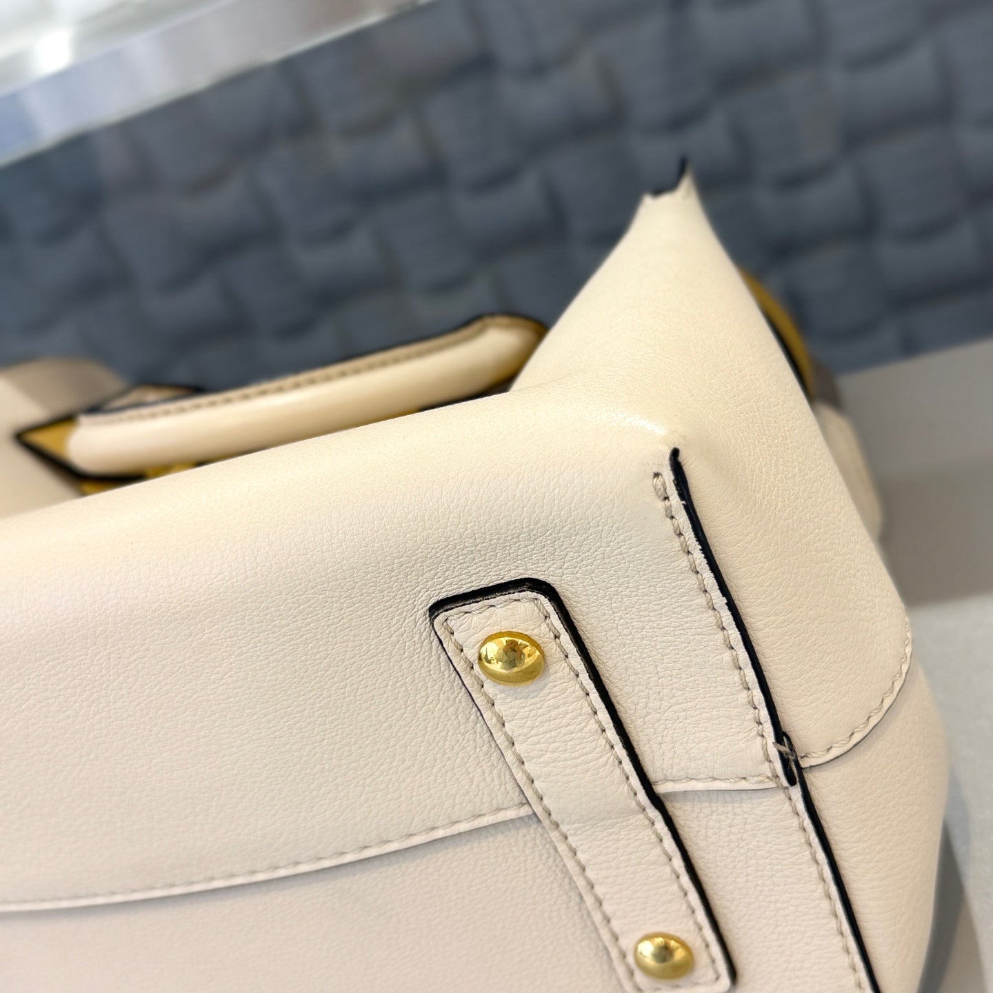 Burberry - The Belt Bag - Leather - Beige - (medium)