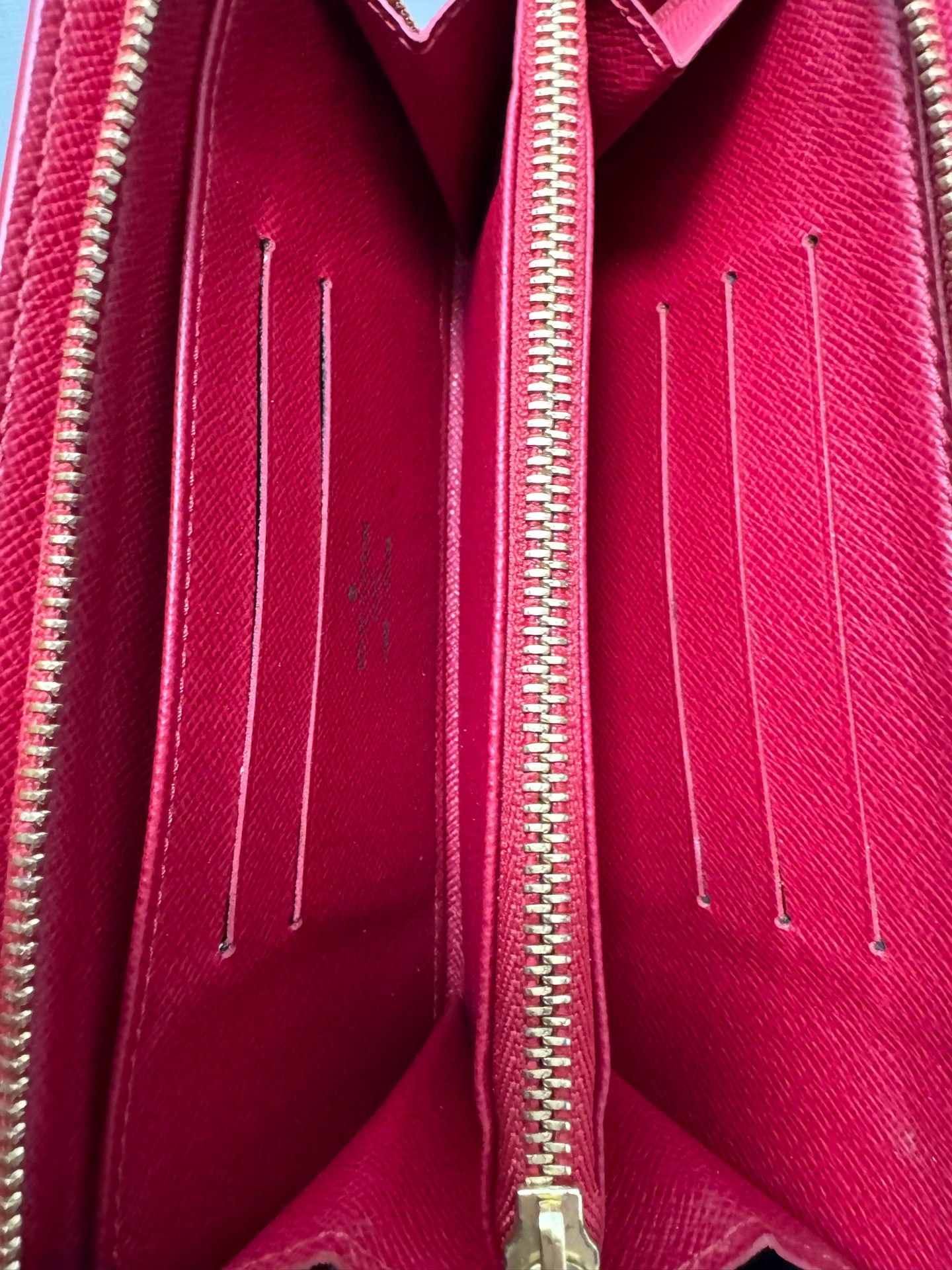 Louis Vuitton - Zippy Wallet Monogram Cerises - Monogram coated canvas with leather interior - Brown - (Small)
