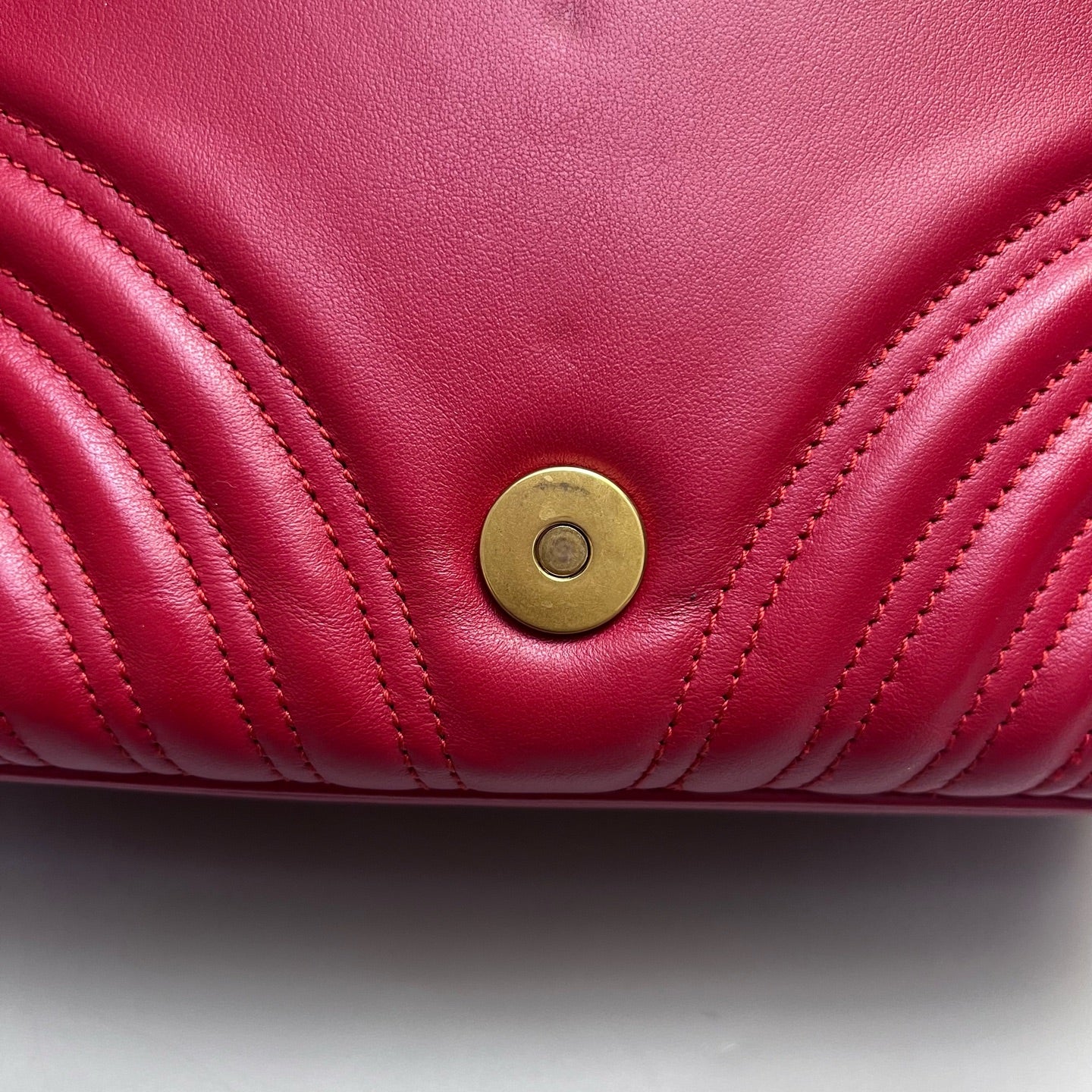 Gucci - GG Marmont Messenger Bag - Leather - Red - (Medium)
