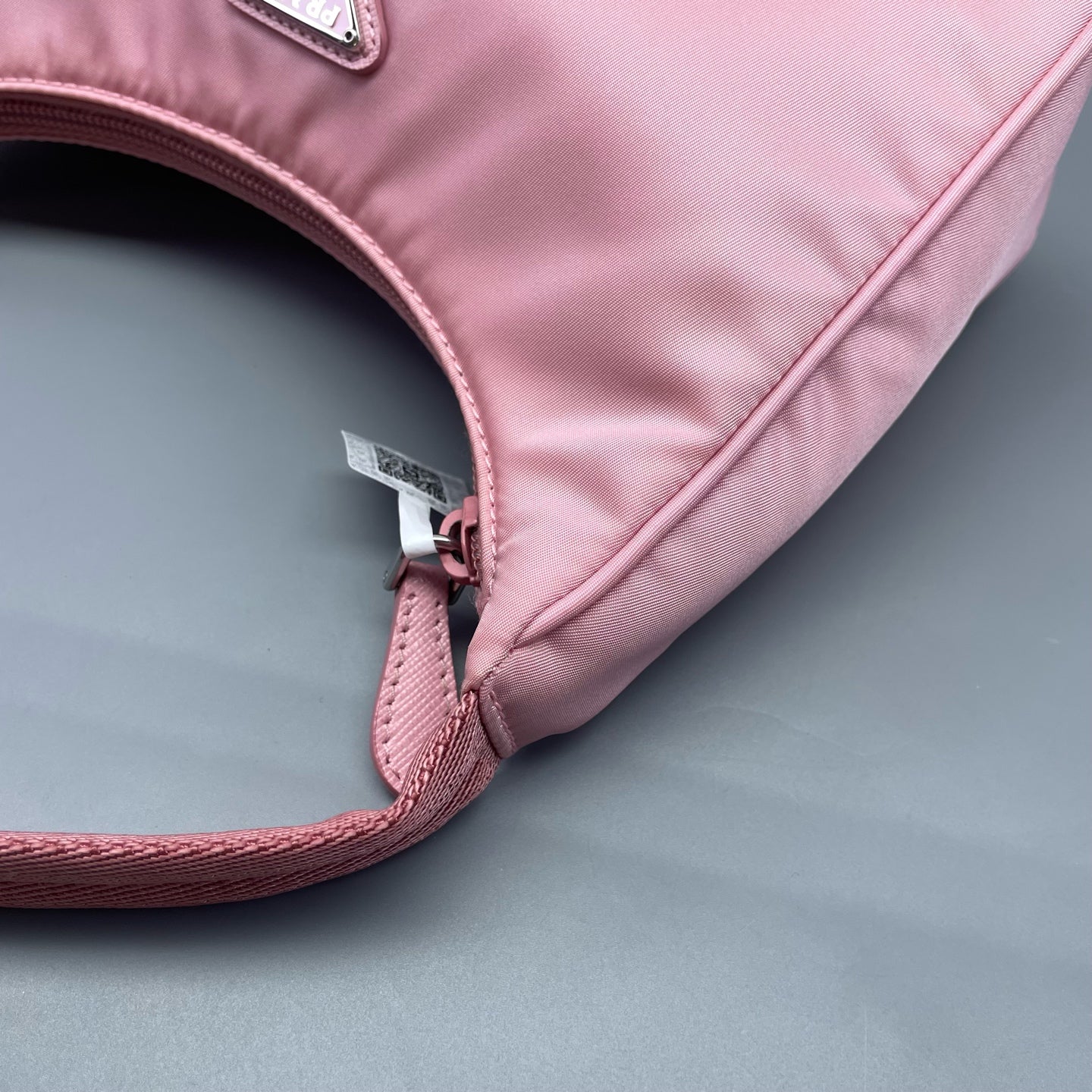Prada - Re-Edition 2000 Nylon Shoulder Bag - Nylon - Pink - (mini)